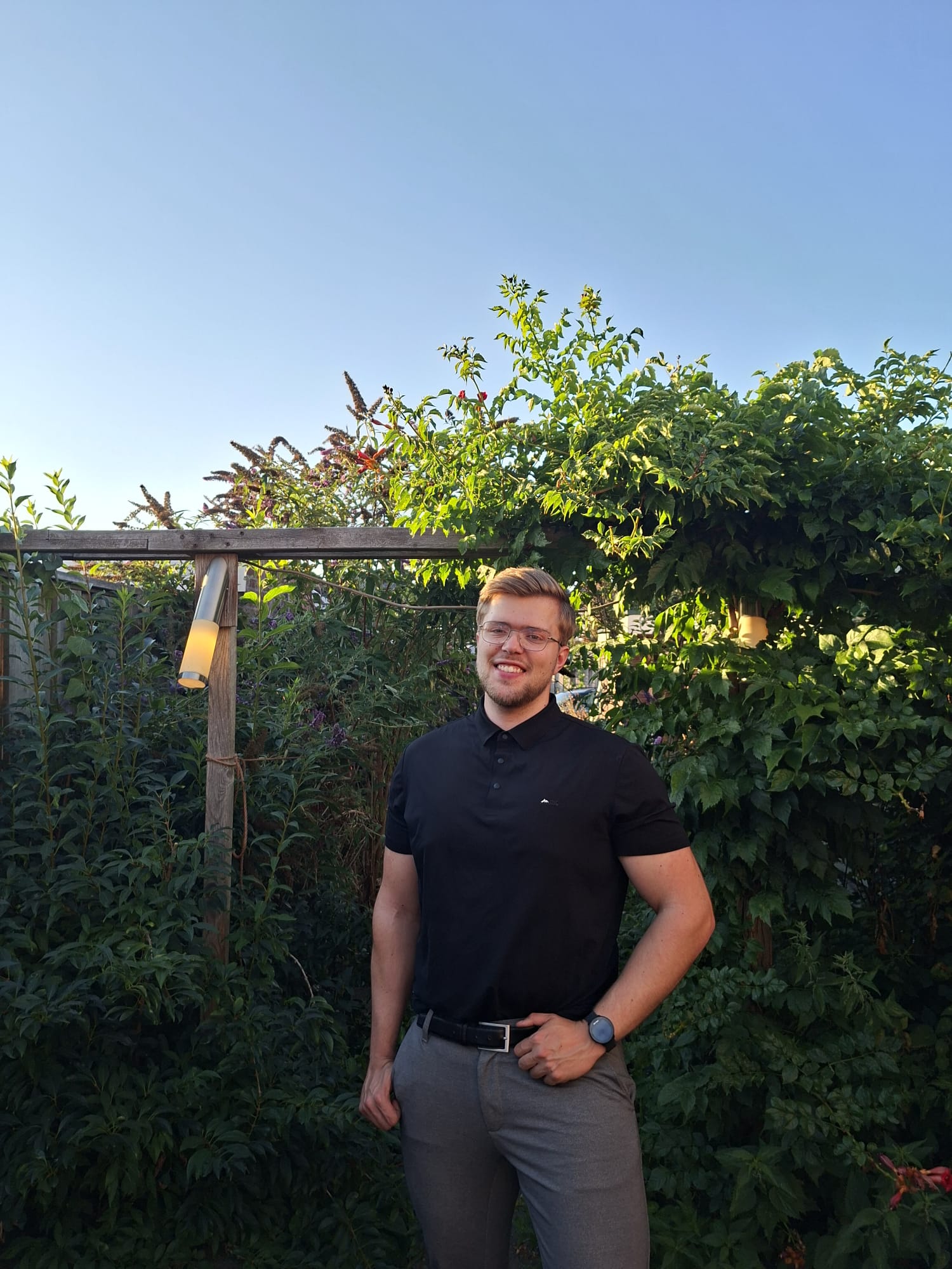 Dejan Honderd outdoors in Enschede